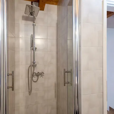 Old Town Mare * 赫瓦尔