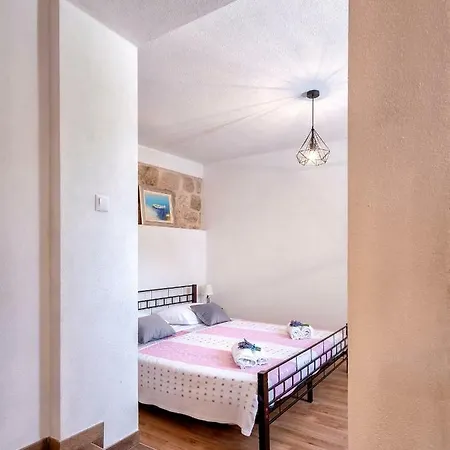 Old Town Mare Apartment