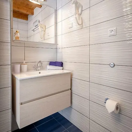 Old Town Mare * 赫瓦尔