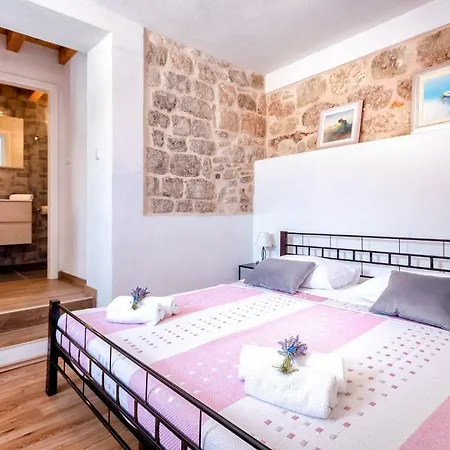 Old Town Mare * Hvar Town