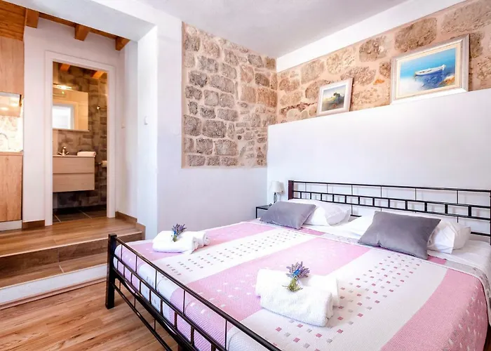 Old Town Mare * Хвар